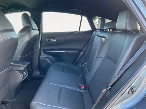 Used 2021 Toyota Venza Limited image 15