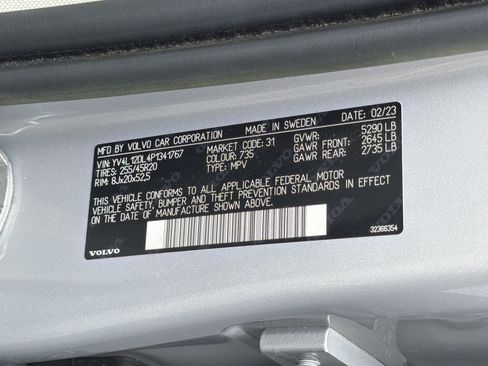 Certified 2023 Volvo XC60 B5 Plus w/ Protection Package FWD image 37
