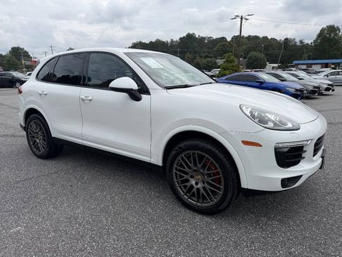 Used 2017 Porsche Cayenne Platinum Edition AWD/4WD image 5