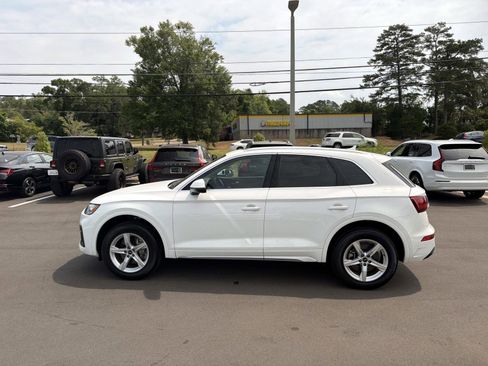 Used 2023 Audi Q5 2.0T Premium w/ Convenience Package AWD/4WD image 8