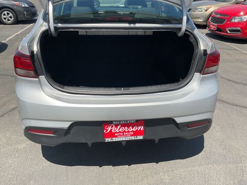 Used 2018 Kia Rio LX w/ LX Convenience Package FWD image 9
