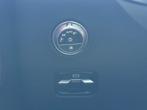 Certified 2026 Mercedes-Benz GLC 300 4MATIC image 33