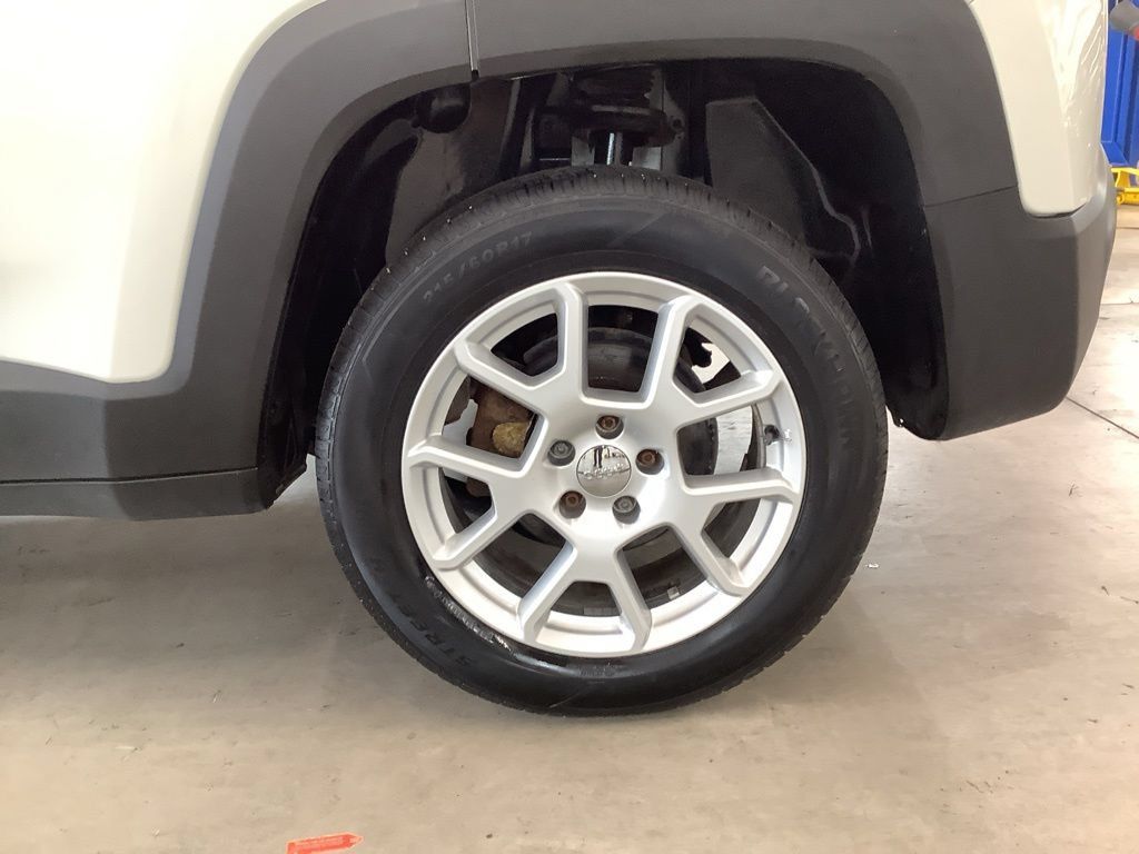 Used 2021 Jeep Renegade Limited AWD/4WD image 25