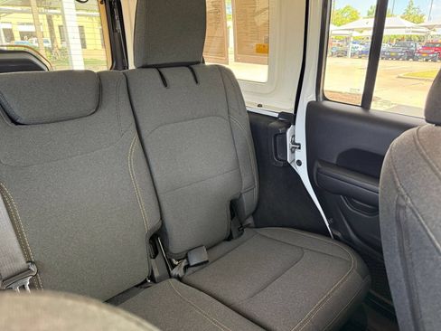 Used 2025 Jeep Wrangler Unlimited Sport AWD/4WD image 37
