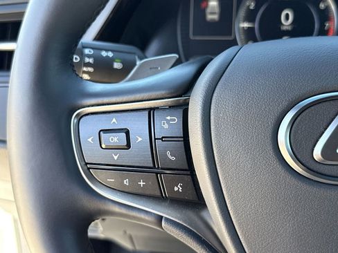 Used 2025 Lexus ES 350 w/ Premium Package image 27