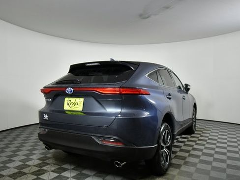 Used 2024 Toyota Venza LE image 11