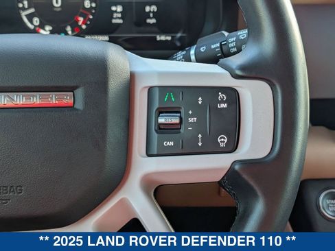 Used 2025 Land Rover Defender 110 X-Dynamic SE image 24