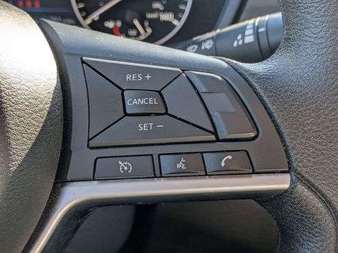 Used 2024 Nissan Altima 2.5 SV FWD image 24