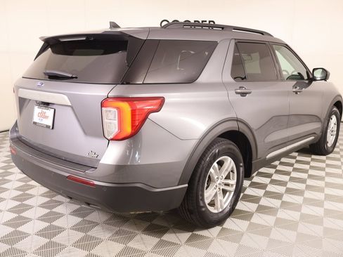 Used 2022 Ford Explorer XLT RWD image 21