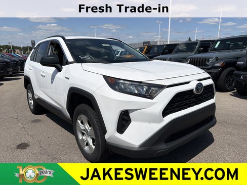 Used 2021 Toyota RAV4 LE AWD/4WD image 1
