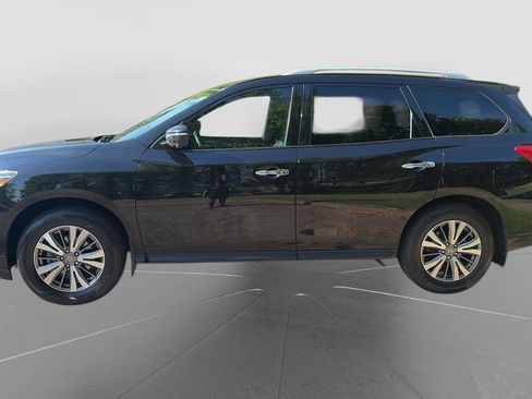 Used 2019 Nissan Pathfinder SL FWD image 2