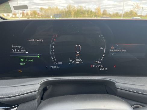 Certified 2025 Cadillac XT4 Premium Luxury image 22