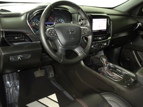 Used 2023 Chevrolet Traverse RS image 74
