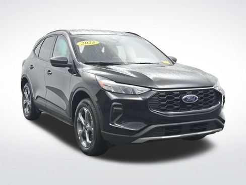Used 2025 Ford Escape ST-Line AWD/4WD image 3
