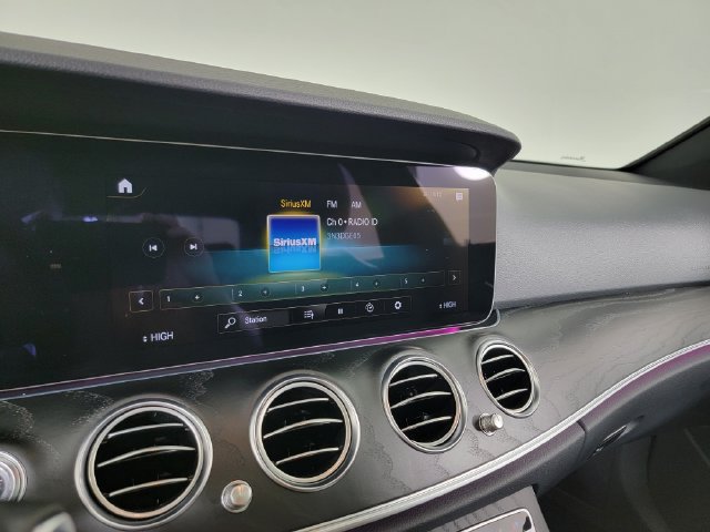 Used 2023 Mercedes-Benz E 350 4MATIC Sedan image 31