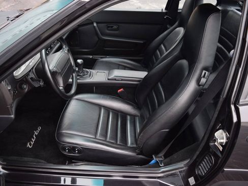 Used 1988 Porsche 944 Turbo RWD image 36