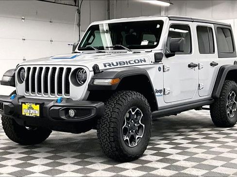 Used 2022 Jeep Wrangler Unlimited Rubicon 4xe w/ Cold Weather Group image 13