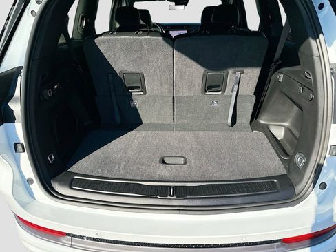 New 2026 Jeep Grand Cherokee L Limited image 29