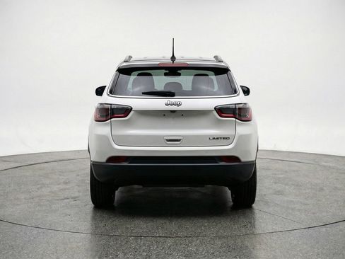 Used 2025 Jeep Compass Limited AWD/4WD image 7