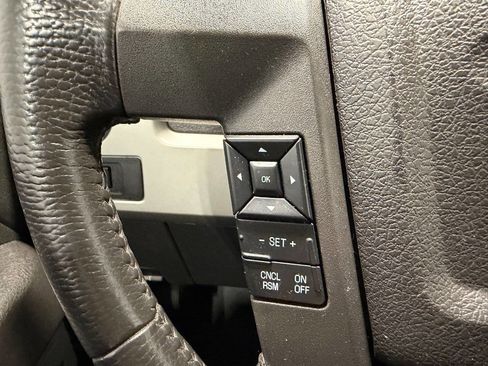 Used 2012 Ford F150 Lariat w/ Lariat Chrome Pkg AWD/4WD image 31