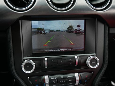 Used 2022 Ford Mustang GT Premium RWD image 32