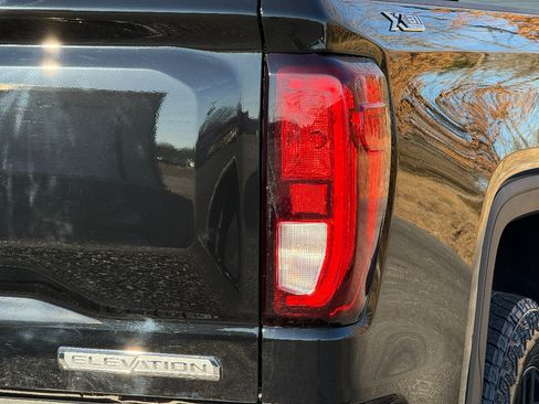 Used 2024 GMC Sierra 1500 Elevation image 9