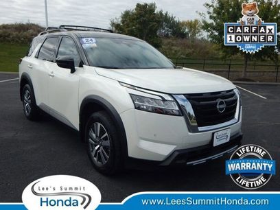 Used 2024 Nissan Pathfinder SL