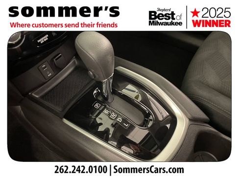 Used 2016 Nissan Rogue SV w/ SV Premium Package AWD/4WD image 22