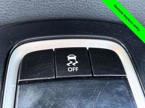 Used 2021 Toyota Corolla LE FWD image 16