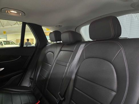 Used 2020 Mercedes-Benz GLC 300 4MATIC image 17