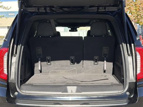 Used 2023 GMC Yukon SLT w/ Max Trailering Package image 32