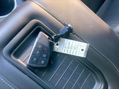 Used 2023 Chevrolet Tahoe LT RWD image 15