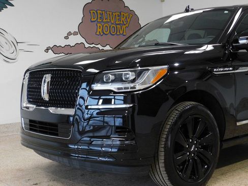 Used 2024 Lincoln Navigator Reserve w/ Equipment Group 201A image 18