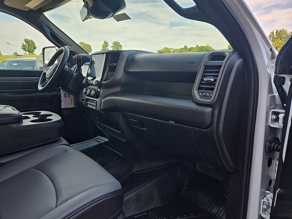 New 2027 RAM 5500 Tradesman w/ Chrome Appearance Group AWD/4WD image 22