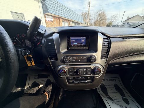 Used 2015 Chevrolet Tahoe Police 4x2 4dr SUV w/ Remote Keyless Entry Package image 22