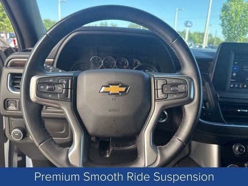 Used 2023 Chevrolet Suburban LS RWD image 17