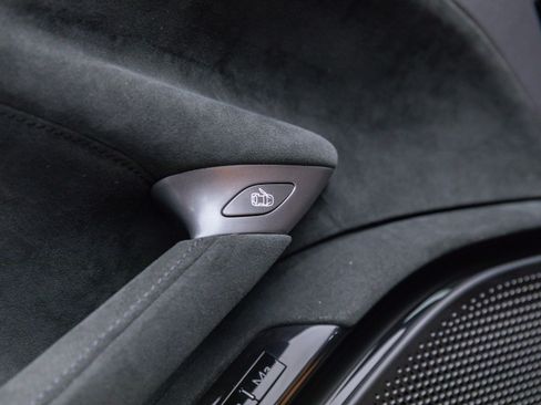 Used 2026 Ferrari Roma Spider image 13