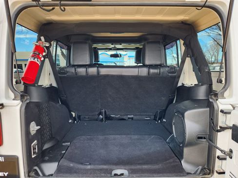 Used 2013 Jeep Wrangler Unlimited Sahara w/ Dual Top Group image 10