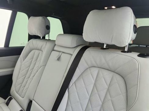 Used 2026 BMW X7 xDrive40i image 35