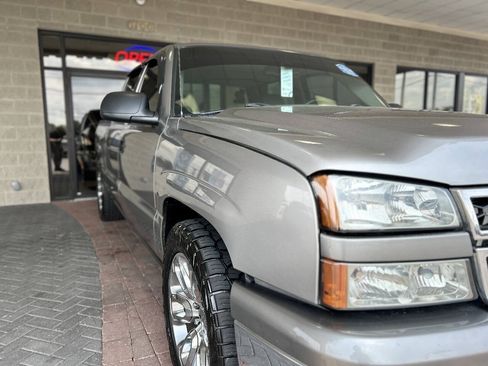 Used 2006 Chevrolet Silverado 1500 LT w/ Light Duty Power Package RWD image 20