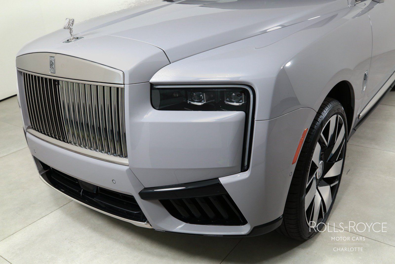 New 2027 Rolls-Royce Cullinan AWD/4WD image 44