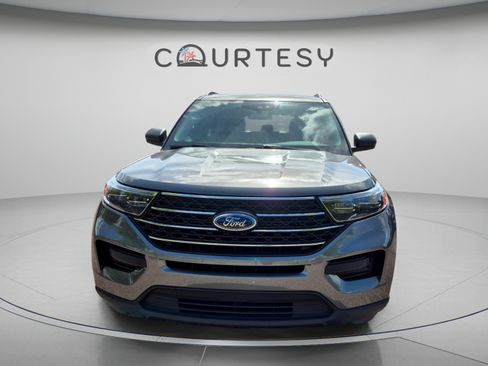 Used 2022 Ford Explorer XLT RWD image 8