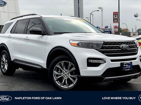 Certified 2020 Ford Explorer XLT w/ Equipment Group 202A image 1