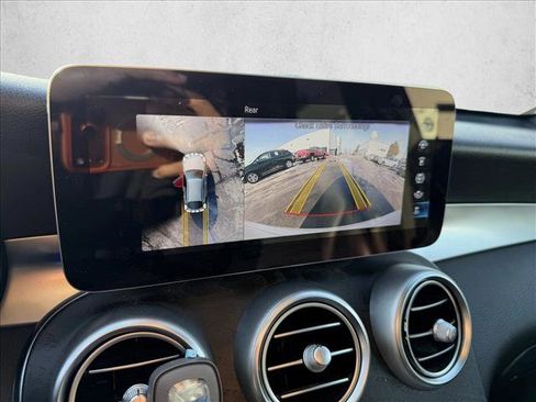 Used 2021 Mercedes-Benz GLC 300 GLC 300 image 19