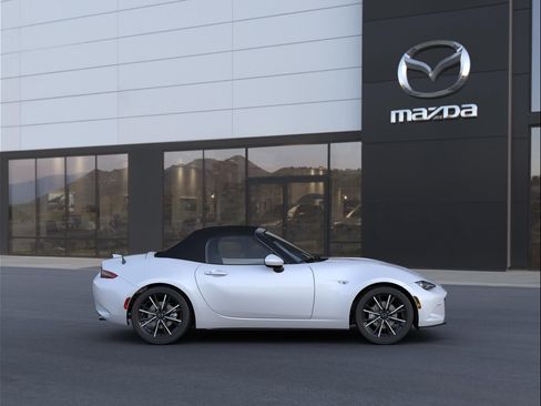 New 2026 MAZDA MX-5 Miata Grand Touring RWD image 5