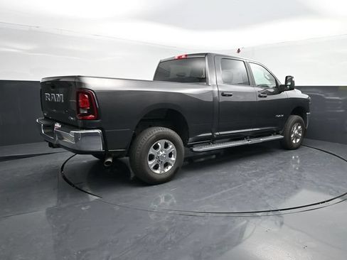 Used 2025 RAM 2500 Big Horn AWD/4WD image 9