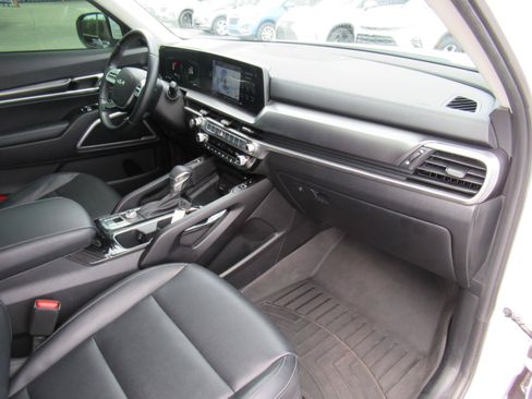 Used 2024 Kia Telluride S w/ S Sunroof Package FWD image 12