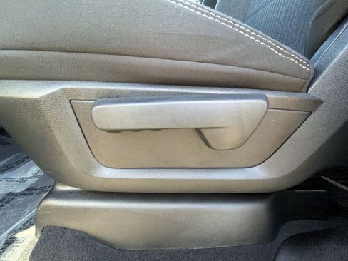 Used 2024 RAM 2500 Tradesman w/ Chrome Appearance Group image 14