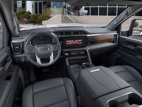 New 2026 GMC Sierra 2500 Denali w/ Denali Reserve Package AWD/4WD image 16