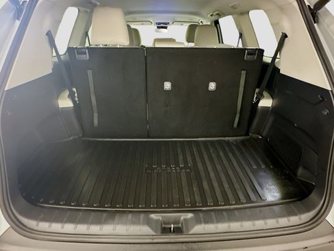 Used 2025 Toyota Grand Highlander AWD image 31